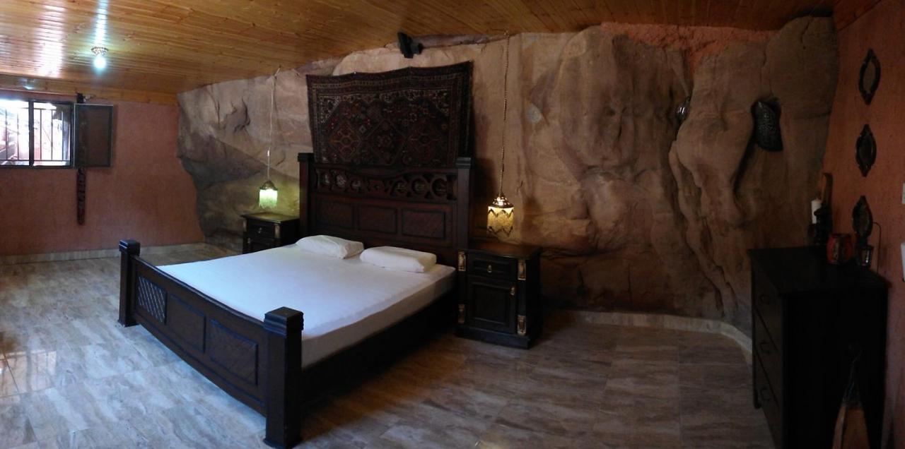 Obeid'S Bedouin Life Camp Hotel Wadi Rum Exterior photo